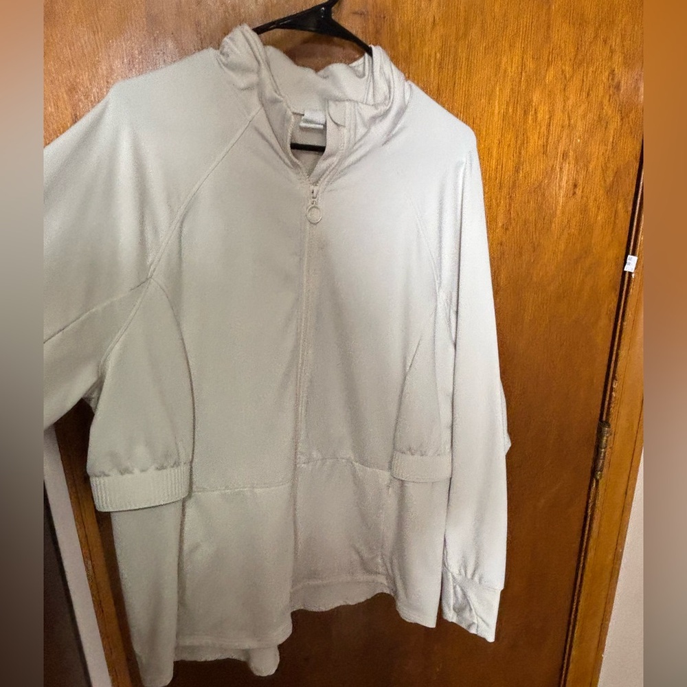 Fabletics 24” ptp large-xl ivory trinity performance jacket pockets gym workout